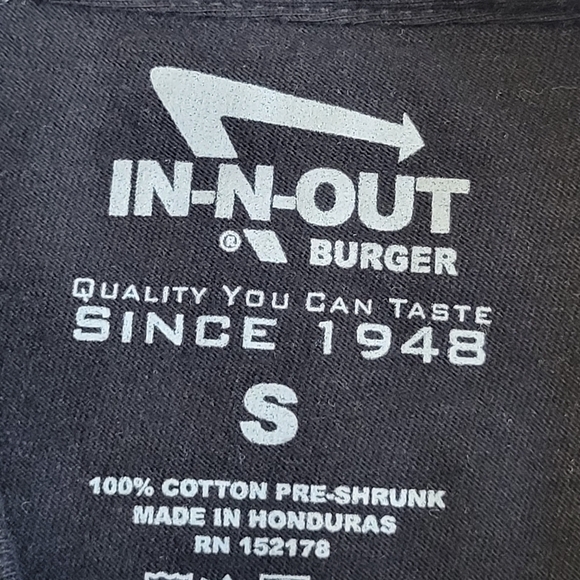 In and Out Burger California shirt Men's Size Small black long sleeve - Picture 3 of 7